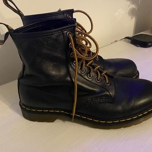 Doc Marten men’s boots black